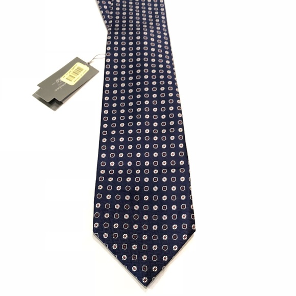 Daniel Cremieux Other - Daniel Cremieux limited edition  neck tie